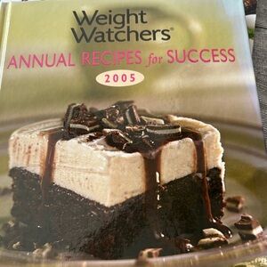 Weight Watchers Annual Recipes for Success 2005 - Cream and Brown